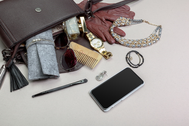 5 Simple Accessories For A Fashion-Friendly Journey: Women’s Edition